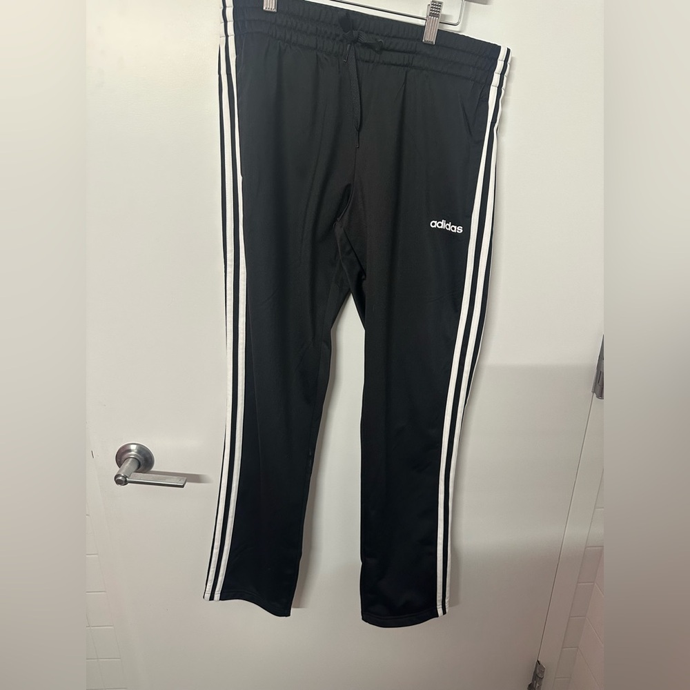 $35! Adidas Women’s Black Track Pants Size M FREE SHIPPING